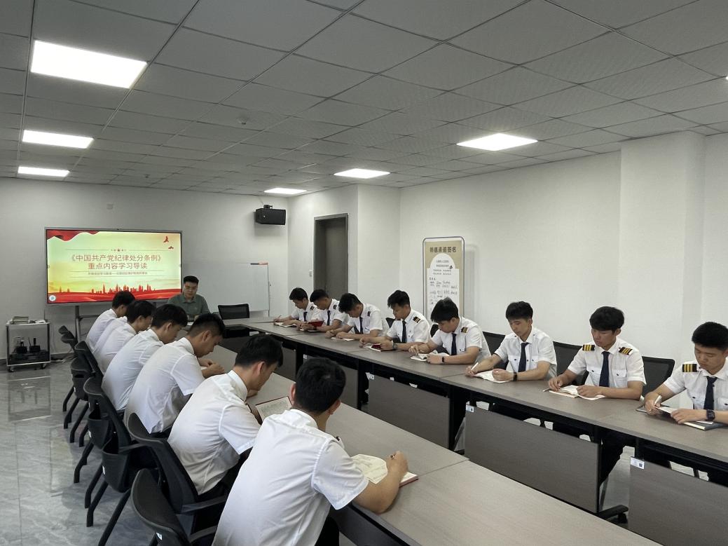 说明: 21cf600ebdc913f0ddec8c3769672b8